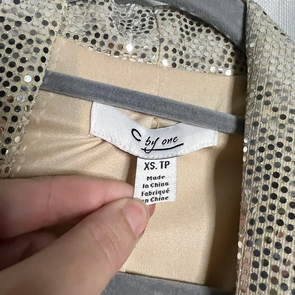 C by One Silver Sequined 3/4 Sleeve Long Line Blazer XS - Picture 4 of 10